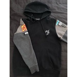 THE HUNDREDS Black vintage patched hoodie
